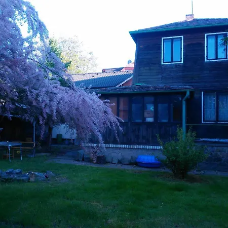 Old Summer House With Renovated Bathroom 아파트